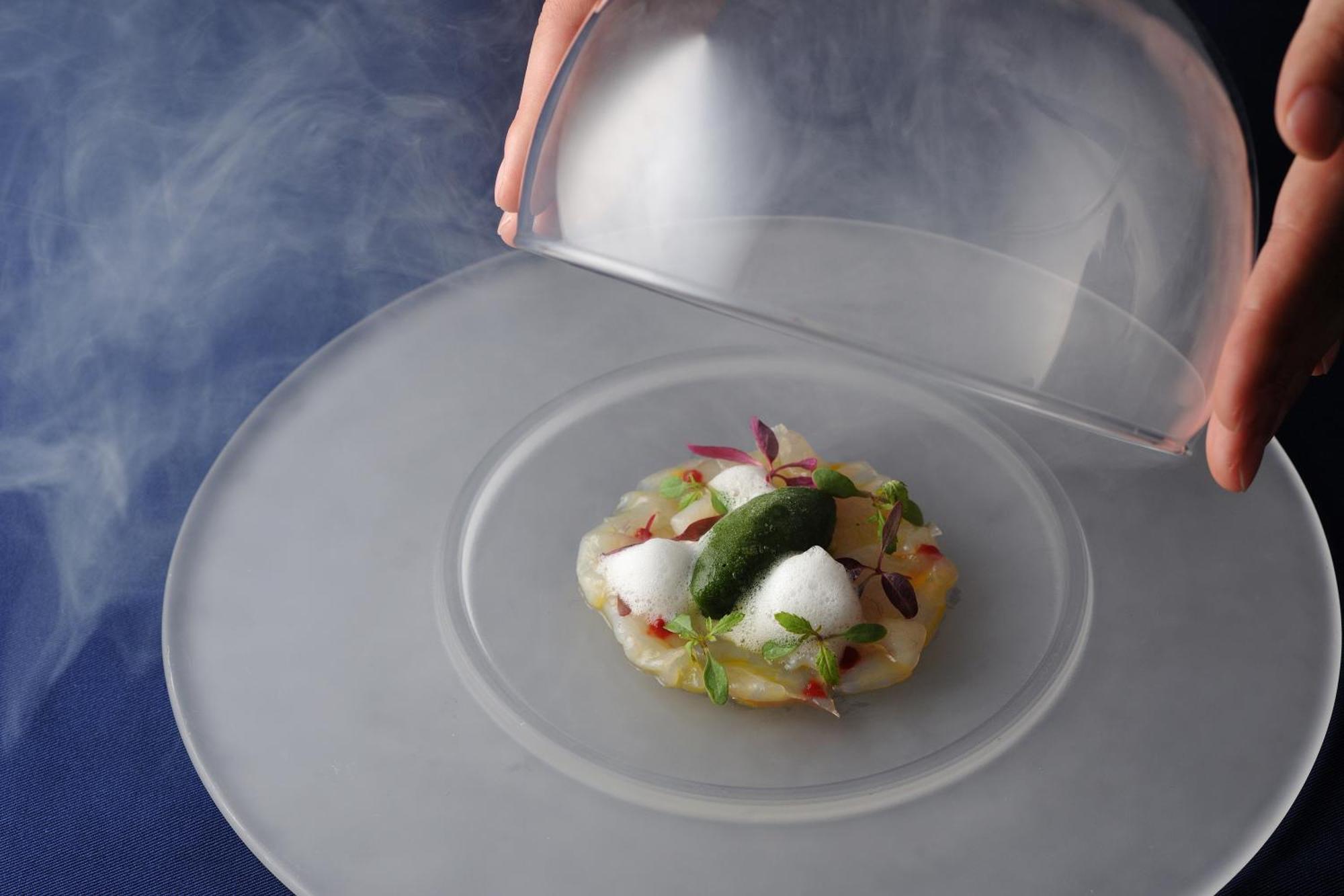 Omo7 Osaka By Hoshino Resorts Экстерьер фото A salad prepared with dry ice